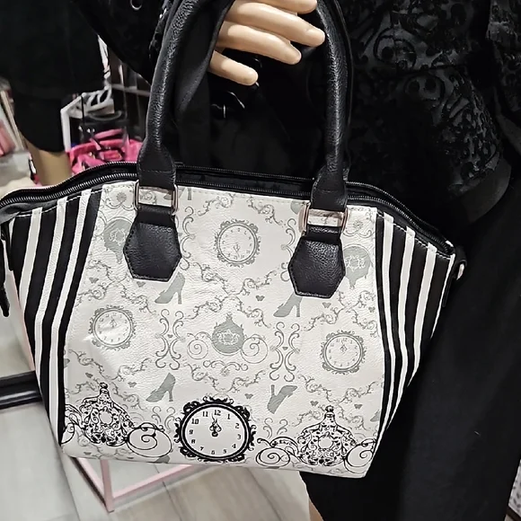 Cinderella Handbag - Picture 2 of 3